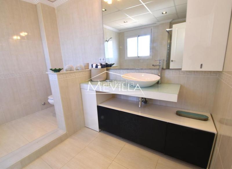 Foto a6a73d5c-2348-4f1b-8f2c-d2faff0fa34d. Casa en La Marina Elche / Elx