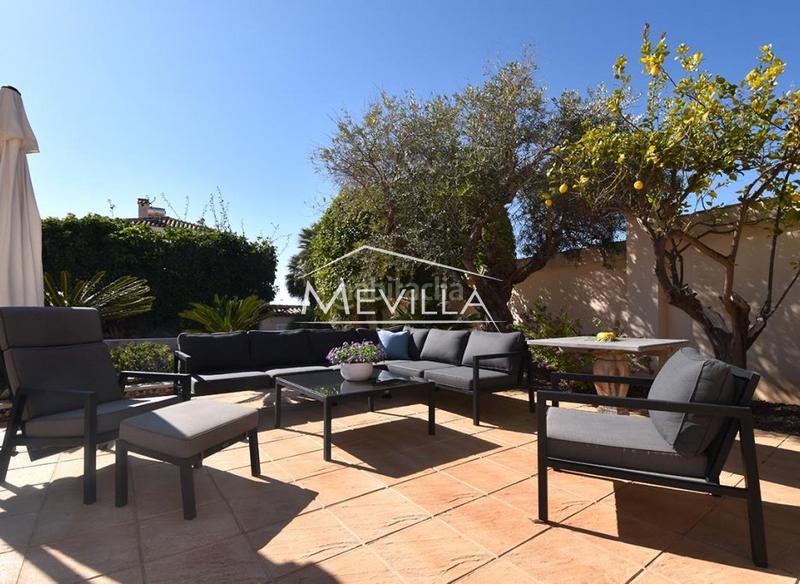 Foto abab4fe0-dc2c-4d5e-89fd-8396fa6304fd. Casa en La Marina Elche / Elx