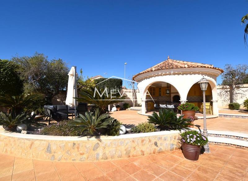 Foto b59c9395-44ca-4ea3-849f-3b45560876e2. Casa en La Marina Elche / Elx