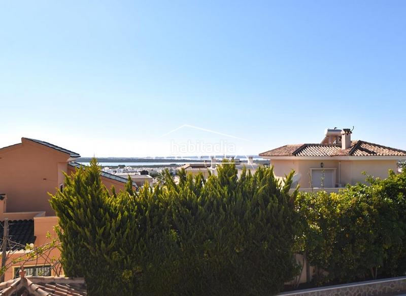 Foto b8385422-5d11-4ae0-bba2-6f4081810cb1. Casa en La Marina Elche / Elx
