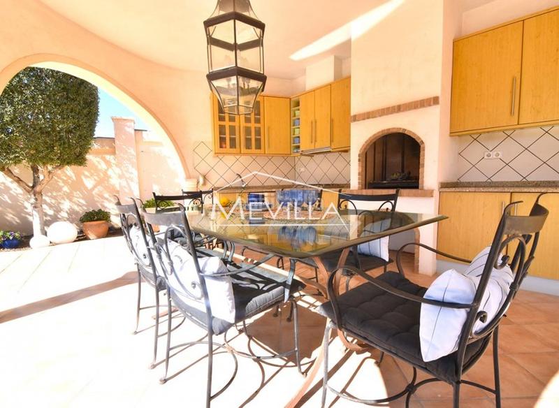 Foto 015c7f56-d14b-4070-909e-d311f22f4e57. Haus mit pool in La Marina Elche / Elx