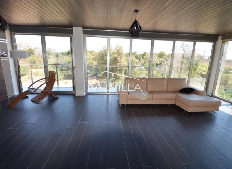 Foto 5c0b0e92-e5f3-4d48-9ada-178412fa42a5. Maison avec parking piscine dans Campoamor Orihuela