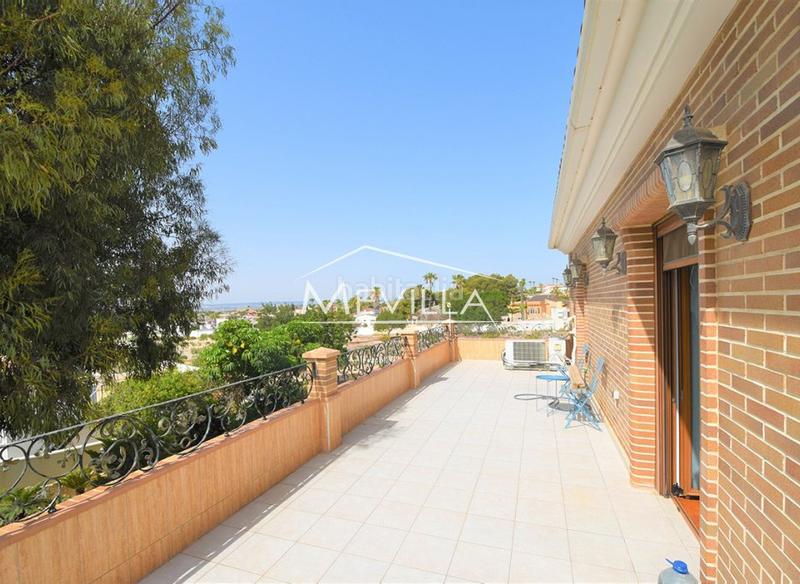 Foto 21aa00fd-b420-4dbf-96b4-4894c15b196e. Casa amb aparcament piscina a La Marina Elche / Elx