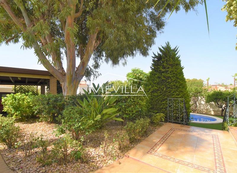 Foto 2691f27b-774b-423a-9722-6ab1b2e00aff. Casa amb aparcament piscina a La Marina Elche / Elx