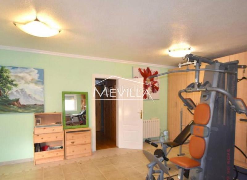 Foto da03f01b-4356-4018-818a-36808859bc79. Casa amb aparcament piscina a La Marina Elche / Elx