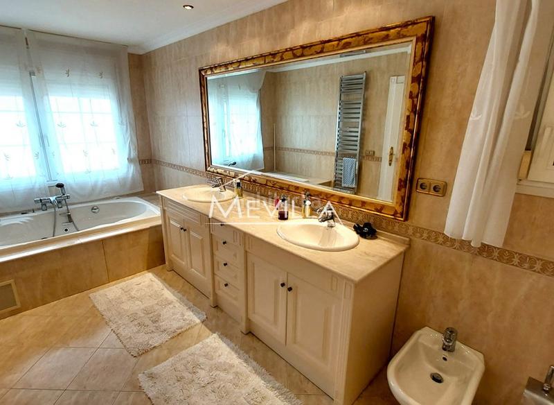 Foto e6cf42fb-cdc1-4e45-8bd4-a39ad55d09d3. Casa con piscina in El Molino Torrevieja