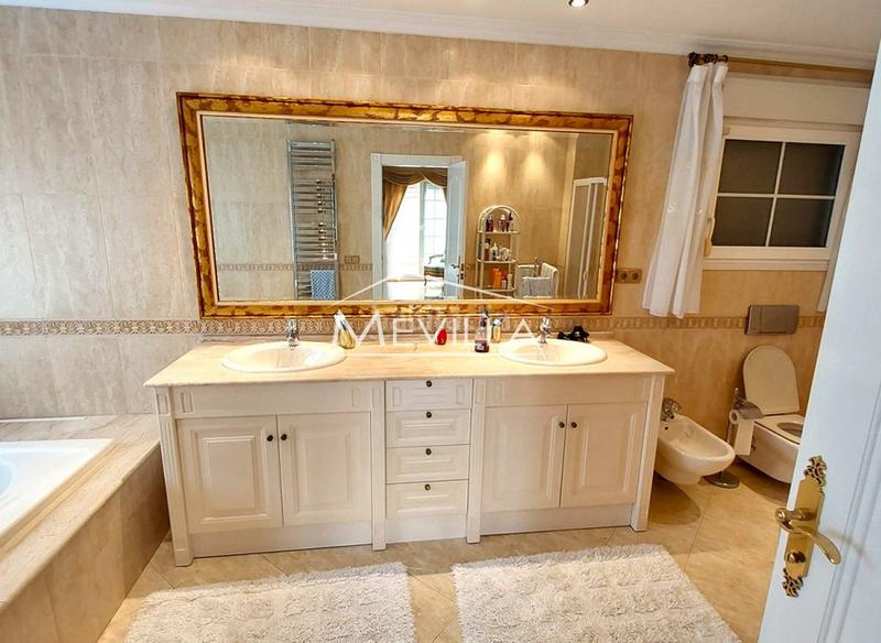 Foto 830ec07c-c926-4d45-ae6d-8a24f06b35ec. Haus mit pool in El Molino Torrevieja