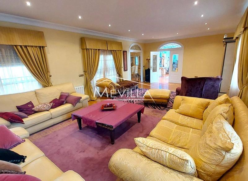 Foto 92db8d2c-8a72-4128-a6fe-dda754a4f572. House with pool in El Molino Torrevieja