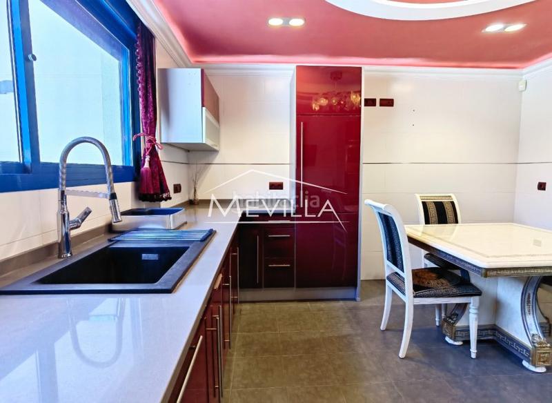 Foto 402ca236-e7f0-4a3f-96c2-7c478ac38a9f. House with parking pool in Altea ciudad Altea