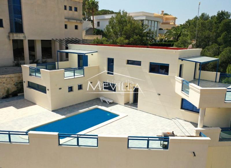 Foto 5e431ac1-46f3-4187-b88a-ccea33b80751. House with parking pool in Altea ciudad Altea
