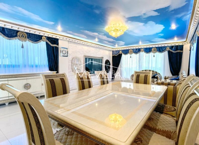 Foto 6597725d-dc90-43c1-a32f-3a4b7a314668. House with parking pool in Altea ciudad Altea