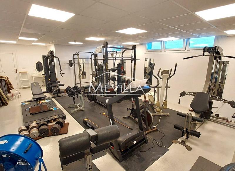 Foto 36ab709f-ec75-4e28-8420-333923ec8fcb. Maison avec parking piscine dans Orihuela ciudad Orihuela