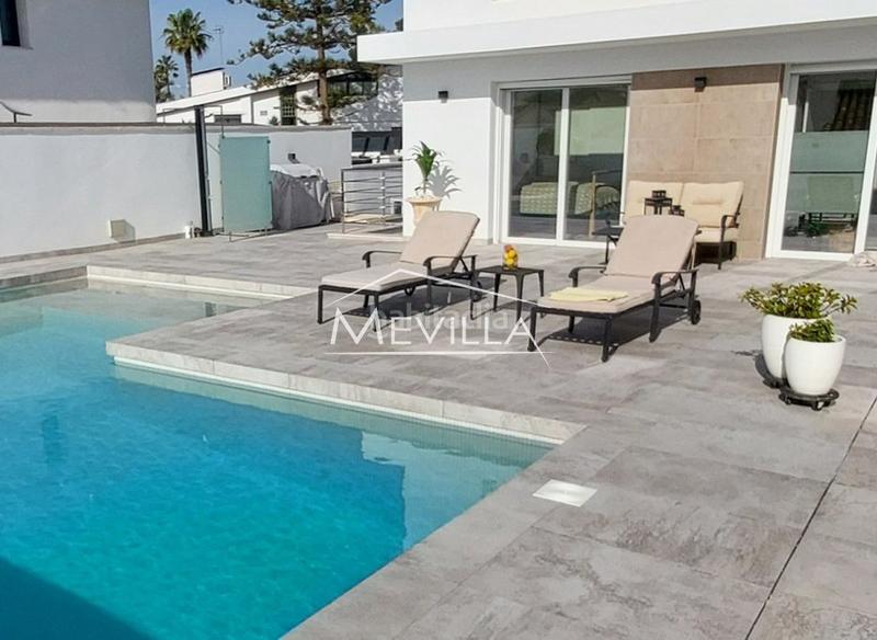 Foto 5b11db94-28a8-4b23-88bf-72ecb891f802. Maison avec parking piscine dans Orihuela ciudad Orihuela