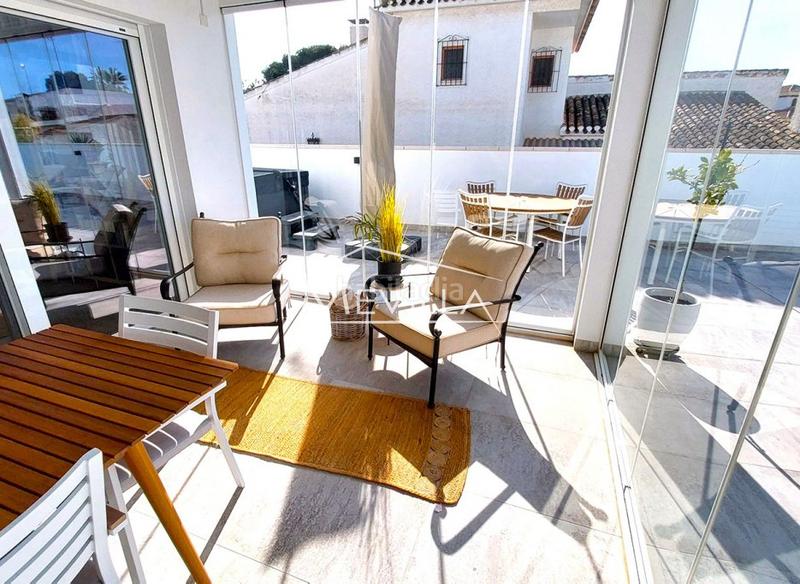 Foto 7f2545d7-fd9c-4a00-a74a-66bc3303a9c7. Maison avec parking piscine dans Orihuela ciudad Orihuela