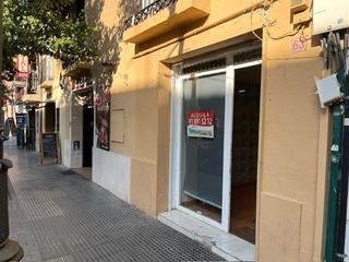 Lloguer Local Comercial a Calle de stuart 63. Local comercial situado en el centro de aranjuez
