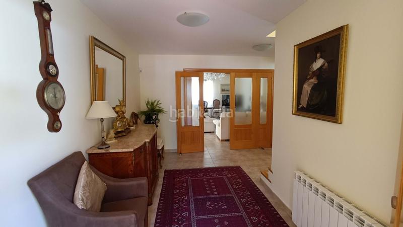 Foto 302bf123-4028-4935-8371-109b57ca9cee. Haus mit heizung parking pool in Barx