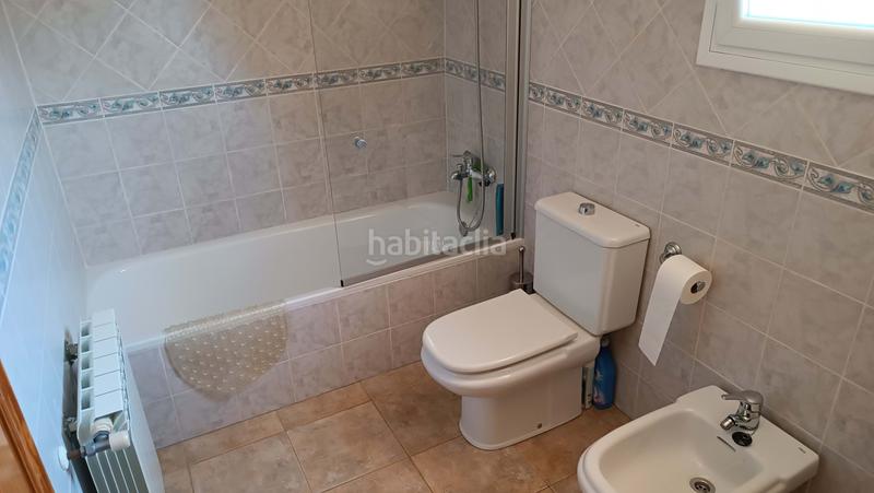 Foto 4acaccd4-89e3-4408-bf53-b0b64b460ec0. Haus mit heizung parking pool in Barx