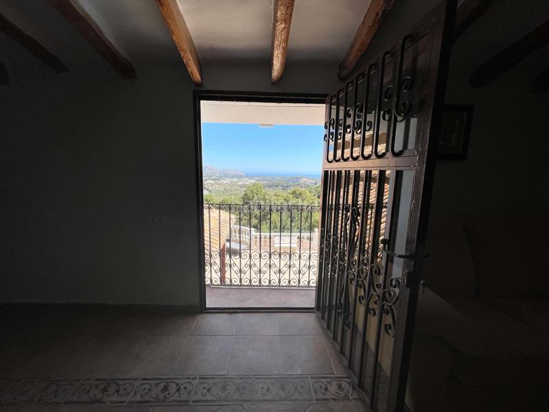 Foto 7def7483-778c-472f-ab30-aa05f6498261. Casa amb calefacció aparcament piscina a Montebello - Nou Espai Nucia (la)