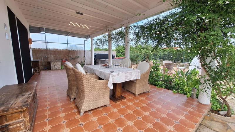 Foto 0341c63f-873c-496c-9057-6308f6d40413. Casa amb aparcament a Oliva nova Oliva