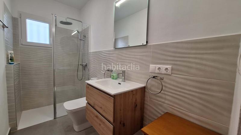 Foto 41bceecd-e0aa-4e69-aa6a-f7ef17788b4f. Casa amb aparcament a Oliva nova Oliva