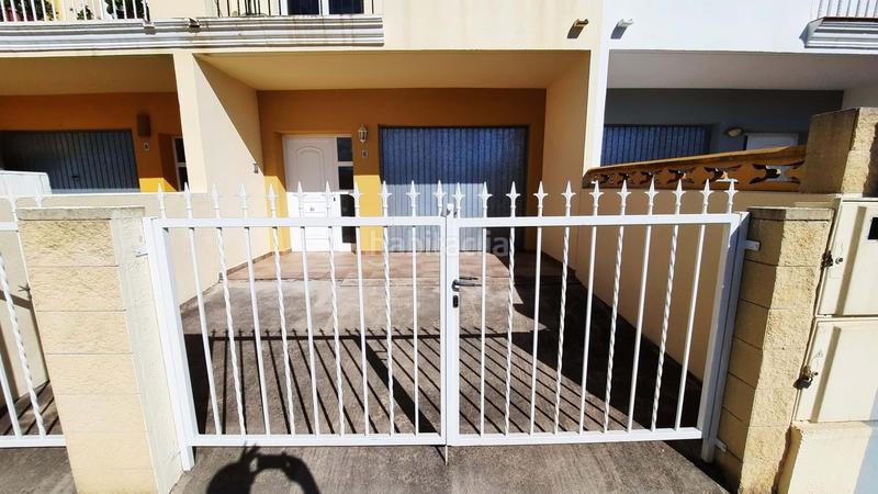 Foto 544582bf-ccf2-494e-a4d2-bae62c0af01a. Casa adossada amb calefacció aparcament a Beniarbeig