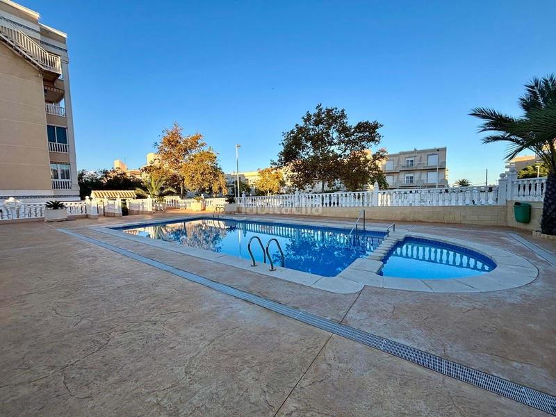 Foto 00ab14cf-744d-482f-8590-2062542ada37. Appartamento con parcheggio piscina in Los Arenales del Sol Elche / Elx