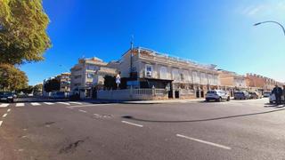 Maison  Calle misteri d ' elx. Villa adosada en santa pola, a solo 100 m de la playa, ideal par