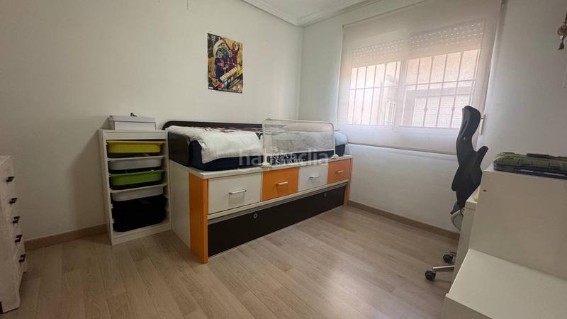 Foto a7668ebd-9bd7-4b4a-8ce3-c94b2083317c. Pis a Centro Sant Vicent del Raspeig