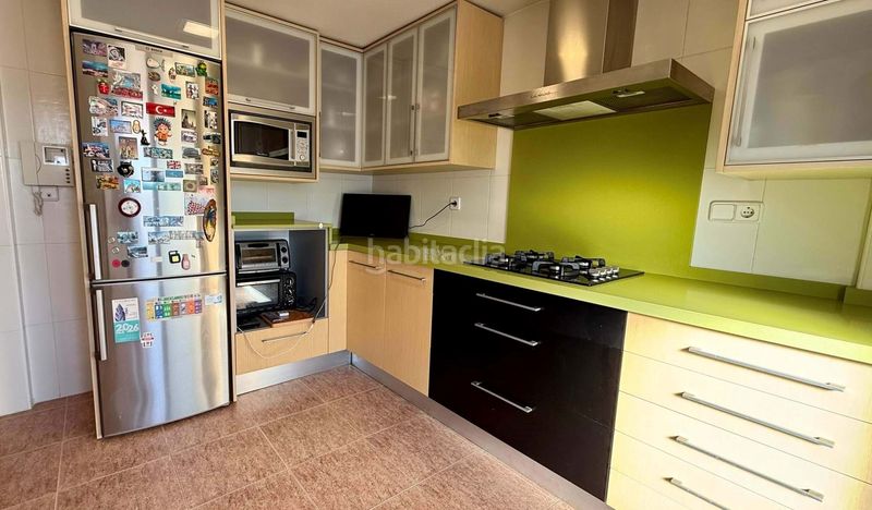 Foto 5d9cb3b8-bcf4-4305-91e4-752c9e13d60f. Ático vivienda amplia y luminosa en pleno centro de Beniaján dispone de 3 dormitorios, 2 baños, amplia terraza, aire acondicionado centr en Murcia