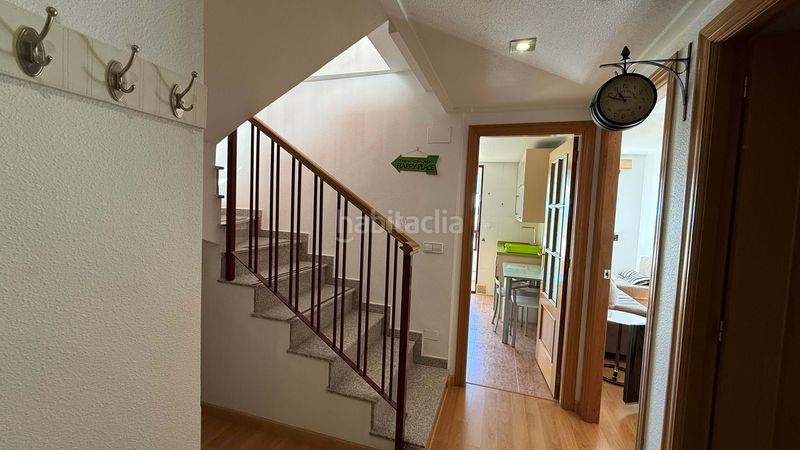 Foto aa71f630-486b-4b92-988b-1fb718b5bfbc. Ático vivienda amplia y luminosa en pleno centro de Beniaján dispone de 3 dormitorios, 2 baños, amplia terraza, aire acondicionado centr en Murcia