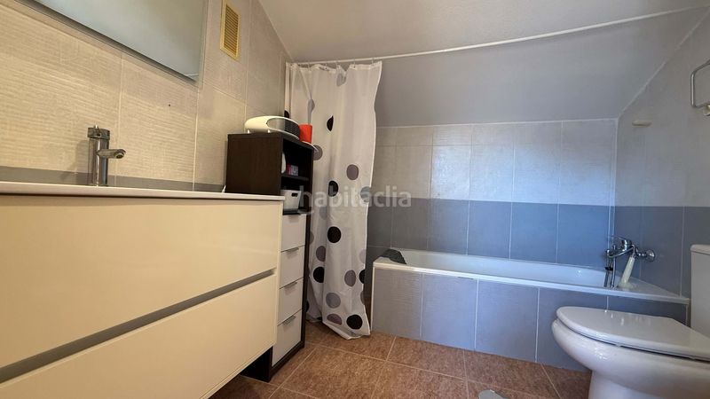 Foto c3cfa0b7-aece-4484-ab02-b72086cc1251. Ático vivienda amplia y luminosa en pleno centro de Beniaján dispone de 3 dormitorios, 2 baños, amplia terraza, aire acondicionado centr en Murcia