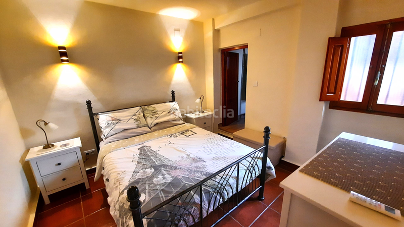 Foto a9714fde-249f-46c1-bcc6-256eeeb6c7fe. Casa adosada bienvenido a esta casa adosada bellamente presentada, que ofrece una combinación perfecta de vida moderna y características encant en Oliva