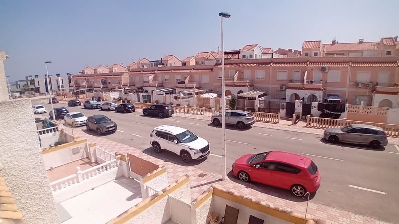 Foto 30fec2f8-f707-494e-9eeb-dc1092981605. Casa amb piscina a Monte y Mar Santa Pola