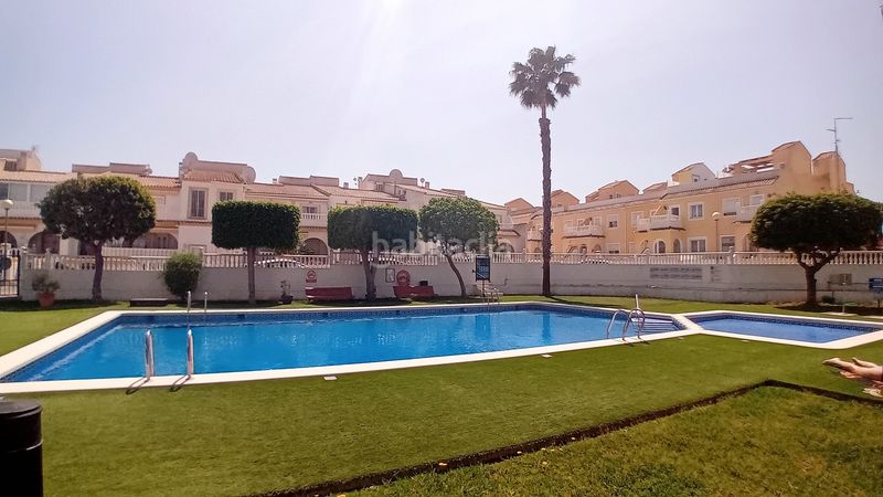 Foto 6eb2c12c-5ee7-415e-86f5-79a949926691. Casa amb piscina a Monte y Mar Santa Pola
