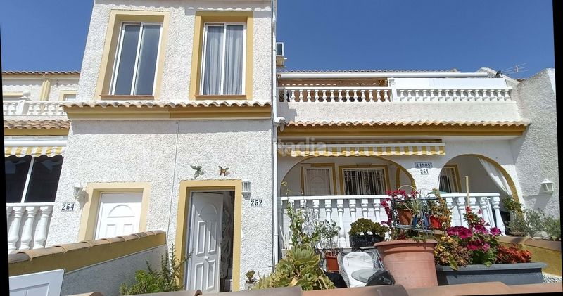 Foto aa468073-a7ac-455a-8580-c51d12bf6866. Casa amb piscina a Monte y Mar Santa Pola