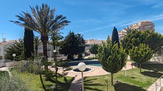 Pis  Urbanizacion catania. Luminoso piso en primera planta en la manga situado a 50 metros
