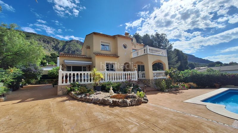 Foto bb8cd8d0-c8b3-4f95-a258-ab5eabd63f5e. Casa amb calefacció piscina a Barx