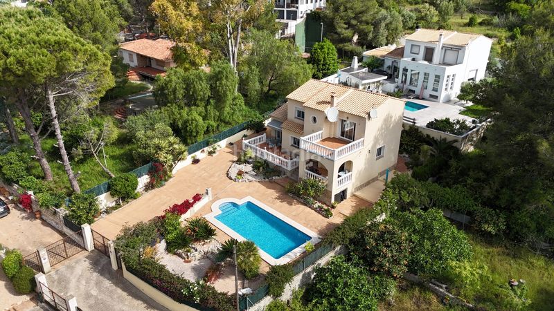 Foto ff859e74-4657-43c6-9a21-1bda25844c24. Casa amb calefacció piscina a Barx