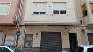 Appartement  C/ pio xii. Esta propiedad estratégica se sitúa en pleno centro de callosa d