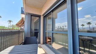 Flat  C. historia de españa. Descubre este espacioso apartamento de cuatro dormitorios en el