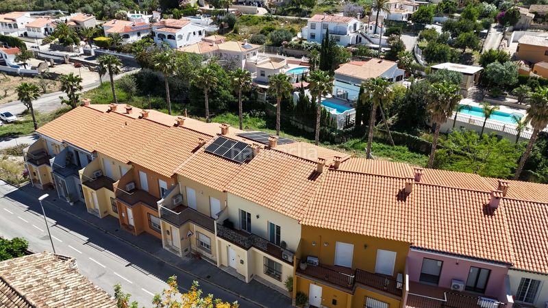 Foto 4c5c2e33-0bea-4df4-be1a-1301906bdb0d. Casa adossada amb aparcament a Orba