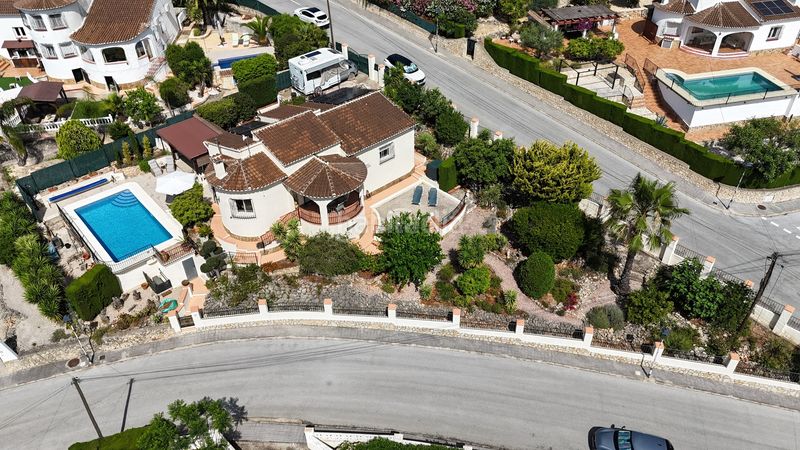Foto fe06f359-e4a5-4575-baf6-3cf8b1b13f83. Casa amb calefacció piscina a Alcalalí