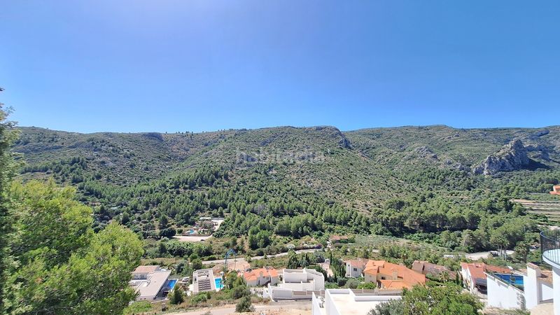 Foto 15d51a6b-8f67-4d39-9538-59bdbc3ace78. Casa amb piscina a Pedreguer