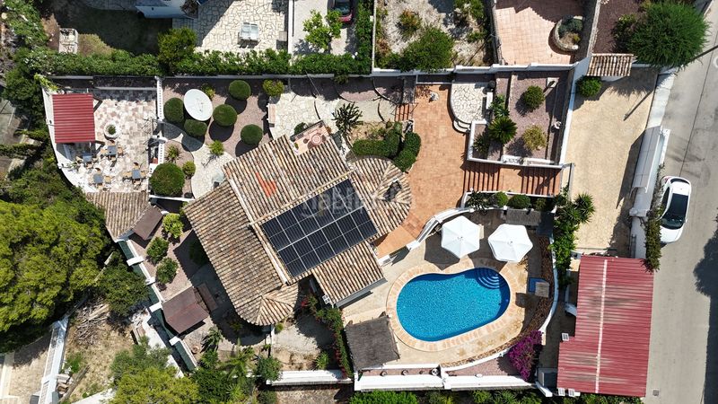 Foto 6d3ff58f-05be-4a9f-8c88-4965ae933fcb. Casa amb calefacció piscina a Pinar de Advocat-Cometa Moraira