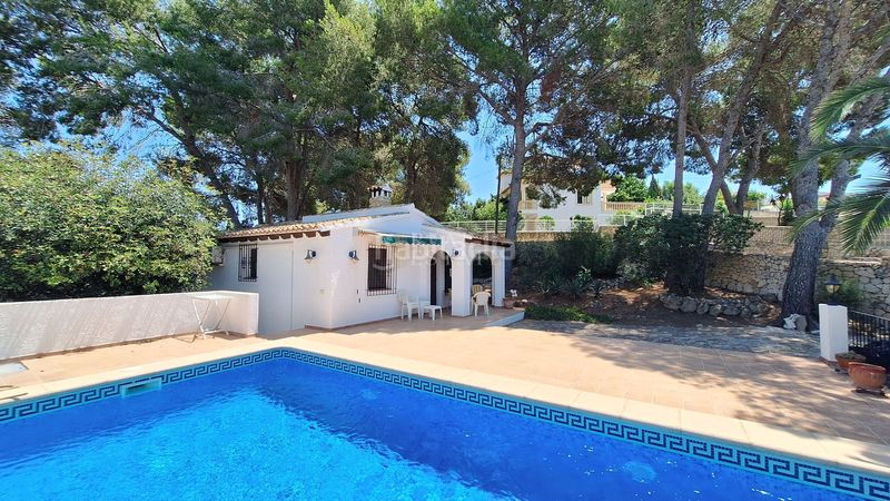 Foto 5a311970-c17f-40a1-aceb-6f1e17b1421f. Casa amb piscina a Benimeit-Tabaira Moraira