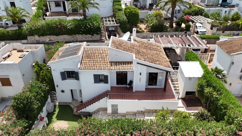 Foto 03f24bae-2640-4313-b438-c1854a705218. Casa amb piscina a La Sella Pedreguer