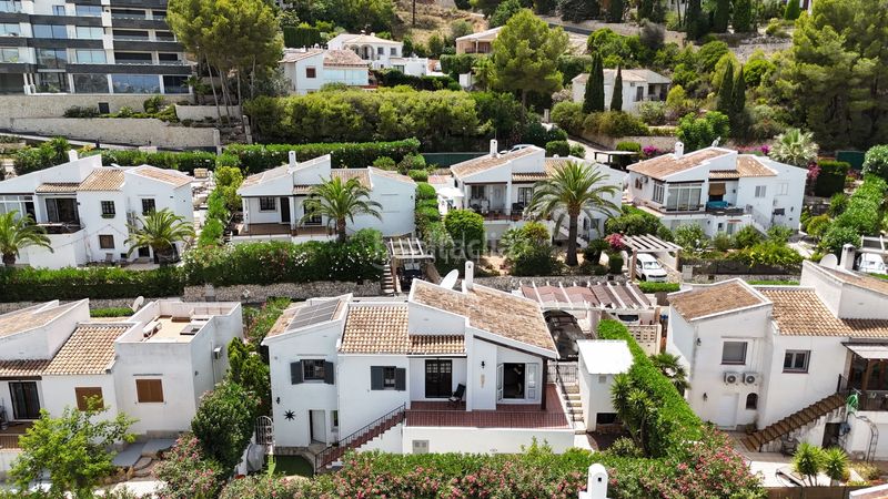 Foto 5f7d1259-eeb2-4b18-95b7-19d00e655b4d. Casa amb piscina a La Sella Pedreguer