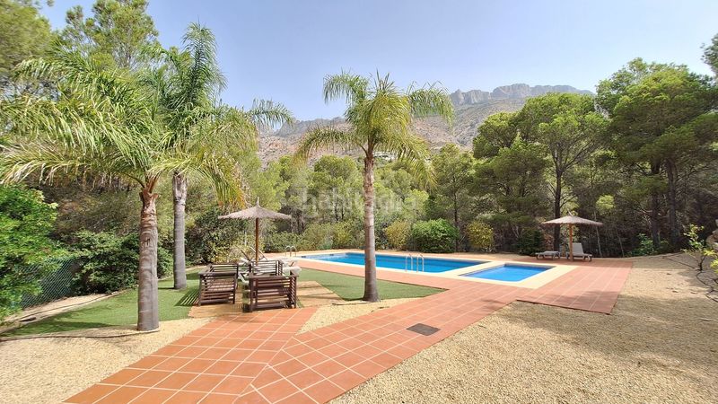 Foto 3fc8fe80-739c-4091-b378-4b2a2e5b3f91. Casa amb piscina a Altea la vella Altea