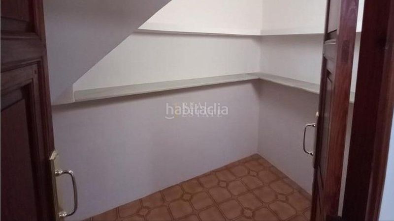 Foto 50bc953d-d740-4404-8848-3fc63f621caf. Casa adossada a Tormos