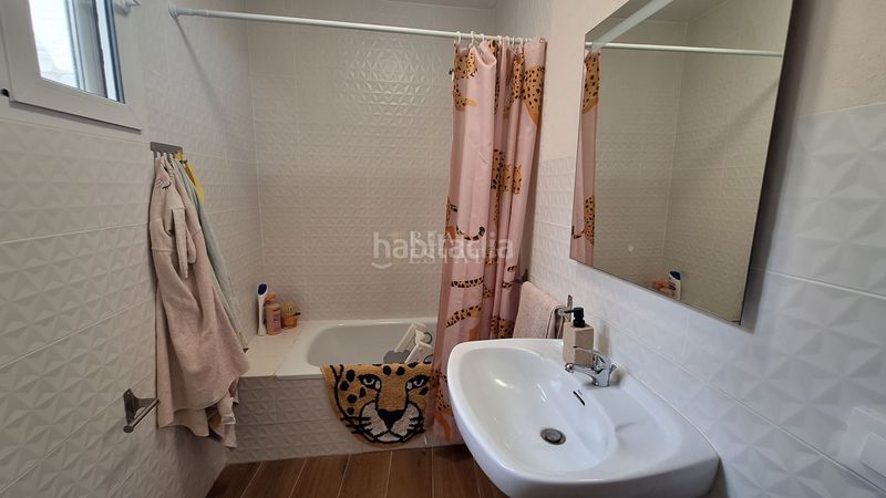 Foto 927044a7-0853-4b23-b41f-8e43f56a41d6. Casa adossada a Tormos